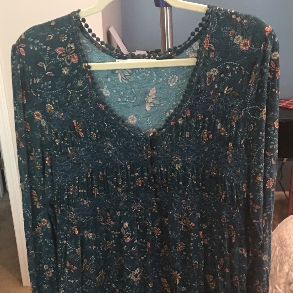 Long sleeve top